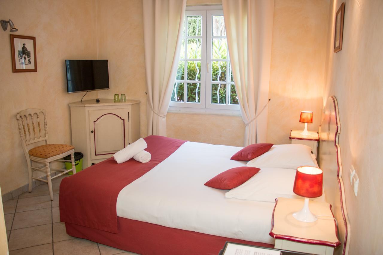 Hotel & Spa La Villa แซ็งต์-แมกซีม ภายนอก รูปภาพ
