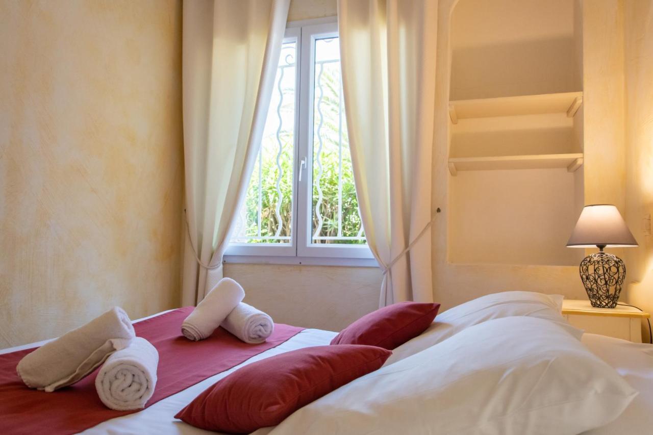 Hotel & Spa La Villa แซ็งต์-แมกซีม ภายนอก รูปภาพ
